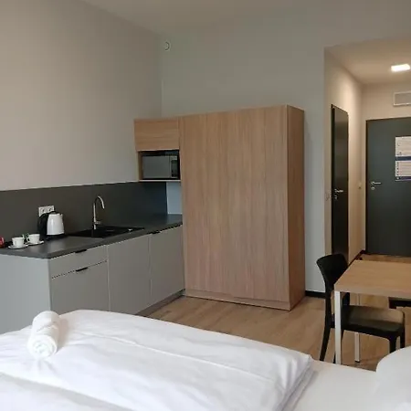 Centrum Szkoleniowo - Noclegowe Hhm Hegelmann O Zgorzelec Zewnętrze zdjęcie