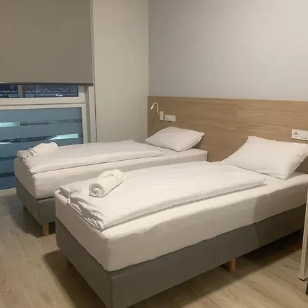 Centrum Szkoleniowo - Noclegowe Hhm Hegelmann O Zgorzelec Zewnętrze zdjęcie