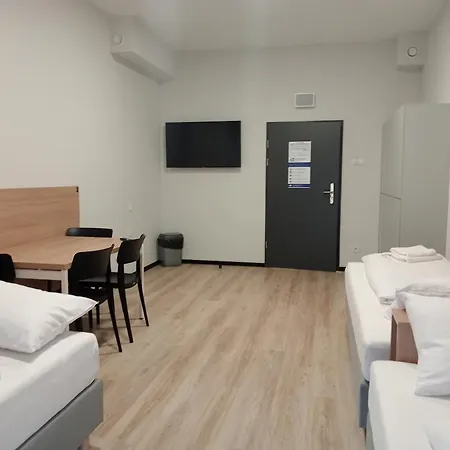 Centrum Szkoleniowo - Noclegowe Hhm Hegelmann O Zgorzelec Zewnętrze zdjęcie