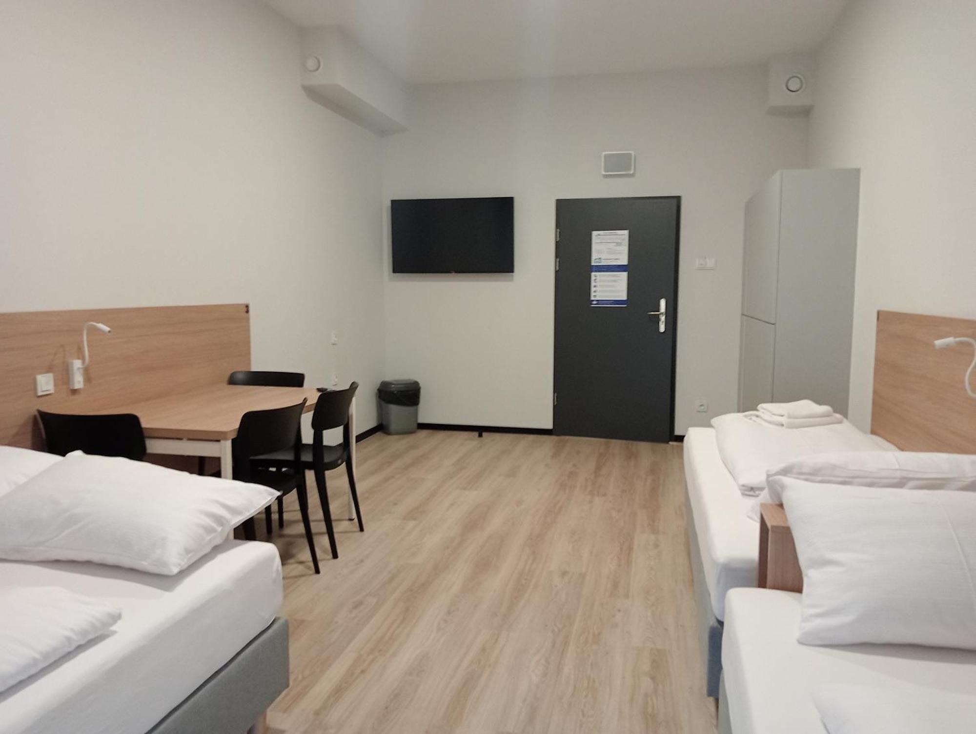 Apartment Centrum Szkoleniowo - Noclegowe Hhm Hegelmann O Zgorzelec